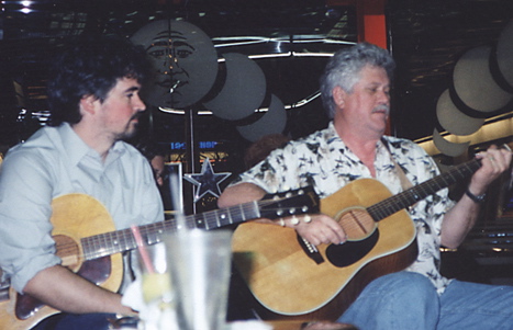 Slaid Cleaves watching Aaron Dazzle 'em